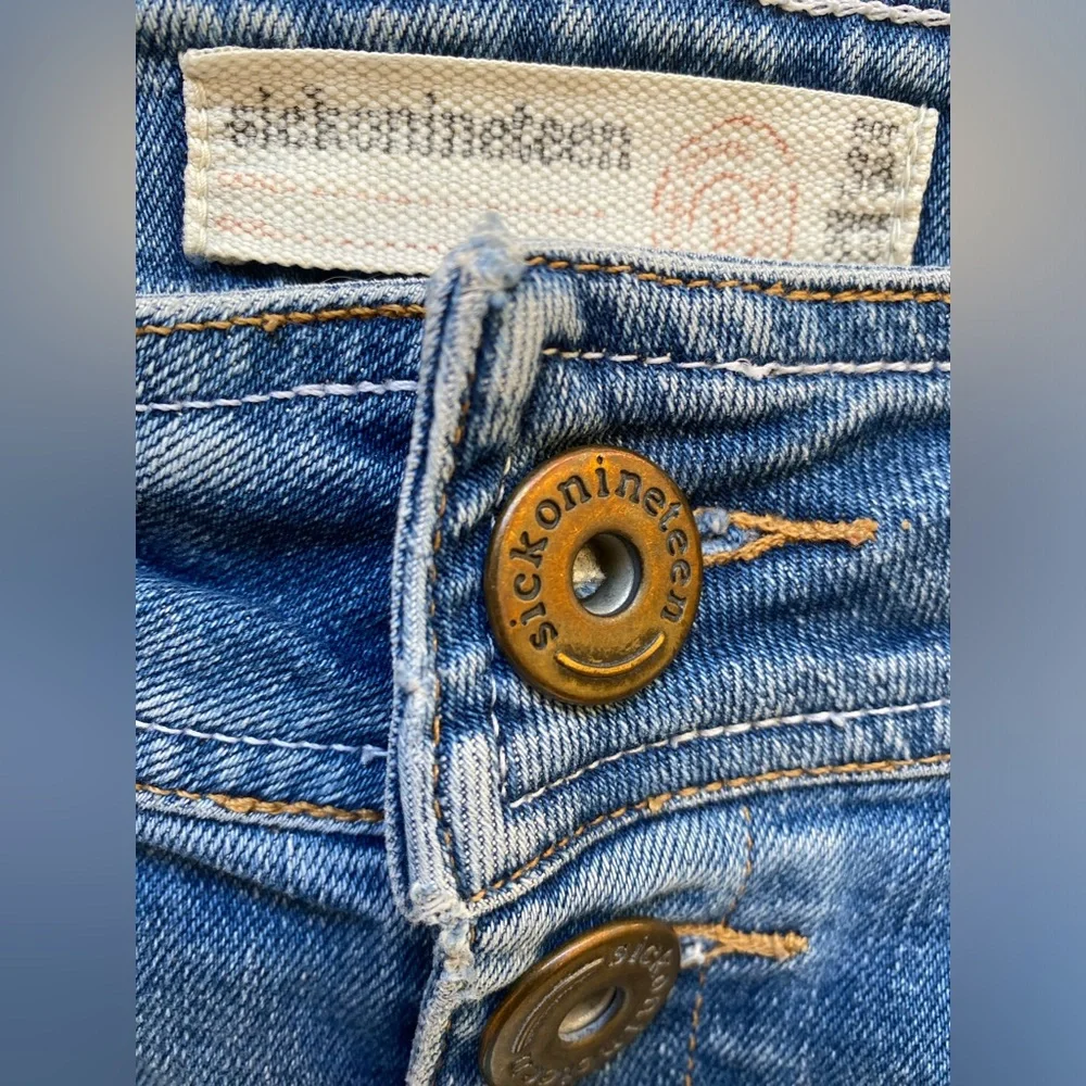 SOLD - Picture 4 of 4